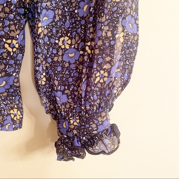Frnch Long-sleeve Floral Ruffle Top. Size XS. EUC - Picture 5 of 11
